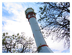 the lighthouse was too tall for my little camera's frame of view =/